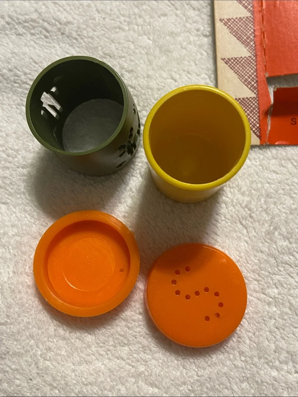 Vintage Retro Native American Olive Green & Orange Salt and Pepper Shakers